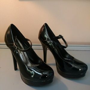 Chinese Laundry Black Heels